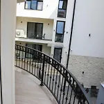 Klaus Tirana