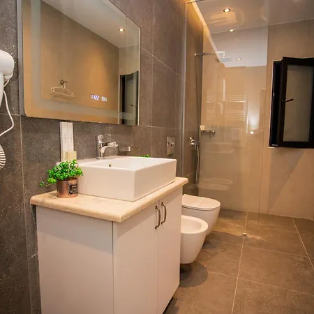 Ξενοδοχείο Klaus Τίρανα