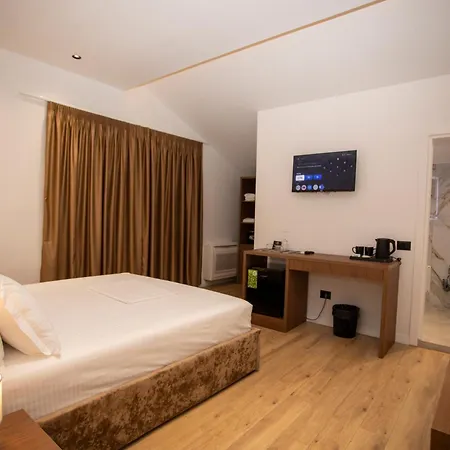 Ξενοδοχείο Klaus Τίρανα