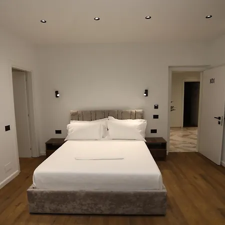 Ξενοδοχείο Klaus Τίρανα