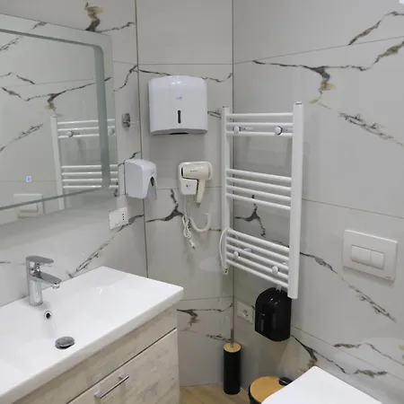 Klaus 4* Тирана