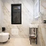 Klaus Hotel Tirana