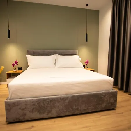 Klaus Hotel Tirana